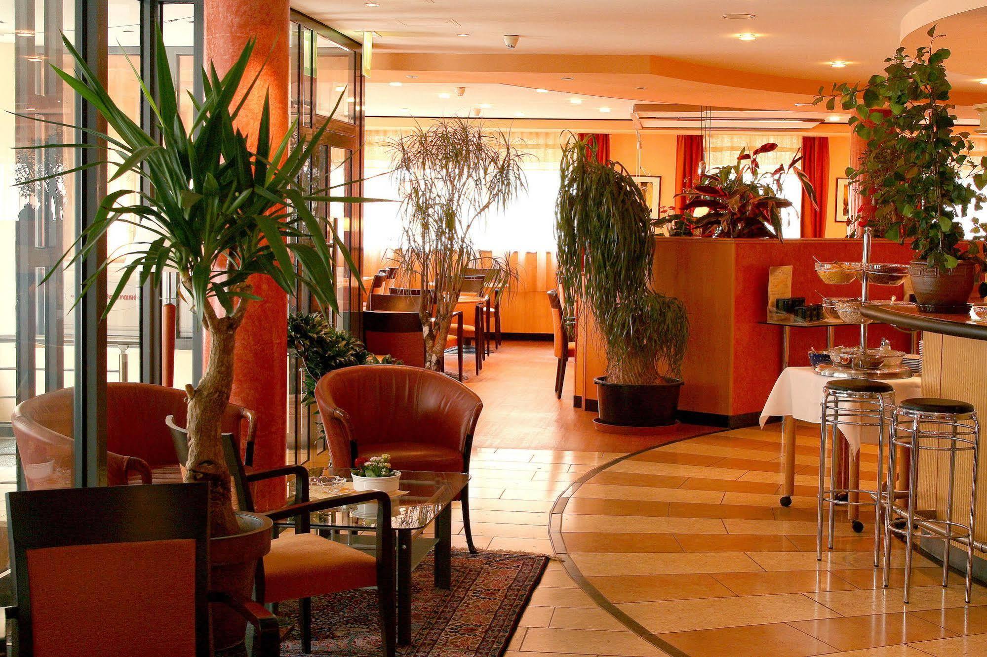 Altstadt Hotel Zur Post Stralsund Extérieur photo